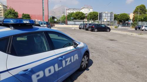 Polizia arresta polacco che picchiava la moglie in gravidanza