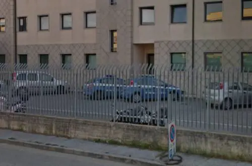 Senegalese non accetta la fine della relazione e pesta a sangue la ex