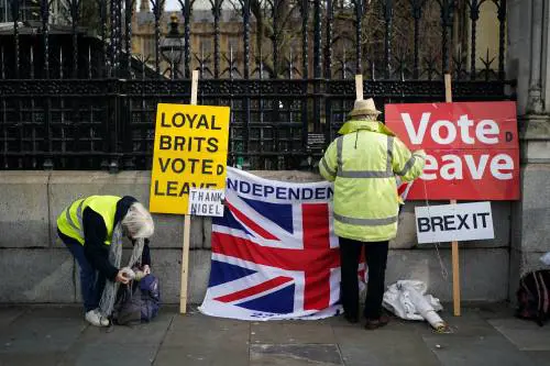 Ecco cosa cambia per gli espatriati a Londra. Dal 2021 stretta sui permessi di residenza