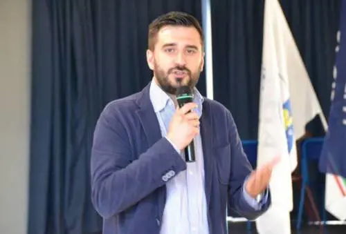 FI riparte dai giovani. E dal "tour" della Lombardia