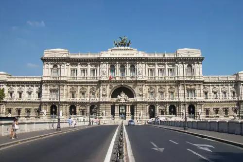 Sgozzò un uomo al mercatino: confermati 12 anni al nigeriano