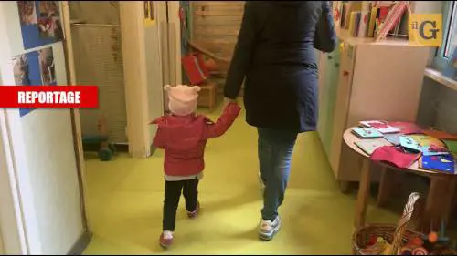"Asilo nido a chi vive qui da più tempo" Ma la sinistra: "Discrimina stranieri"