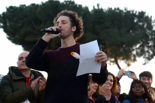 Le sardine ora scrivono a Rep, ma la loro lettera è solo fuffa