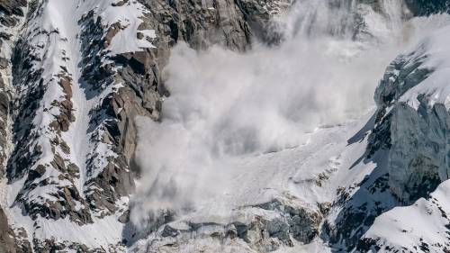 Domenica nera sulle Alpi: tre morti per le valanghe