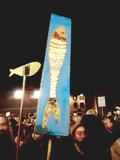 Se ora per Avvenire Gesù diventa "filo-sardine"