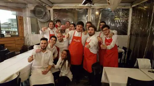 Ladri rubano i panettoni alla pizzeria dei ragazzi autistici