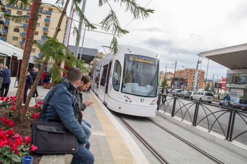 Orlando e Catania annunciano le nuove linee del tram. Ma da Roma frenano