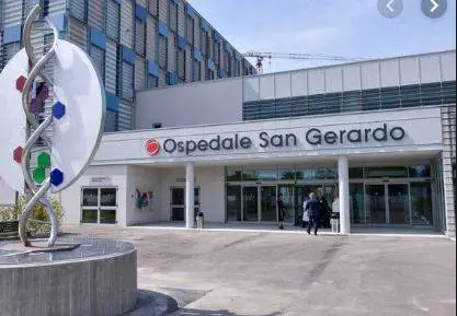 Assale medici e infermieri. Le revocano il soggiorno