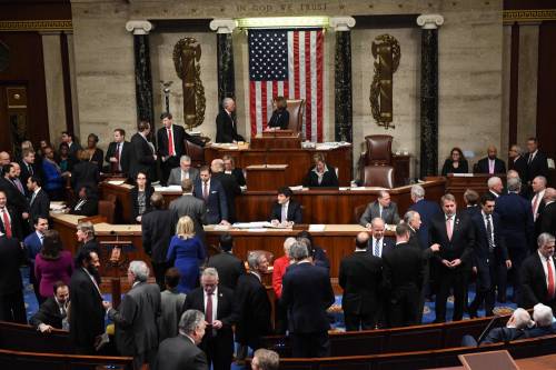 Usa, i dem si scavano la fossa: l'impeachment è un boomerang