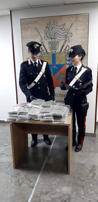 Sbarca a Palermo con 40 chili di droga, arrestato 28enne napoletano