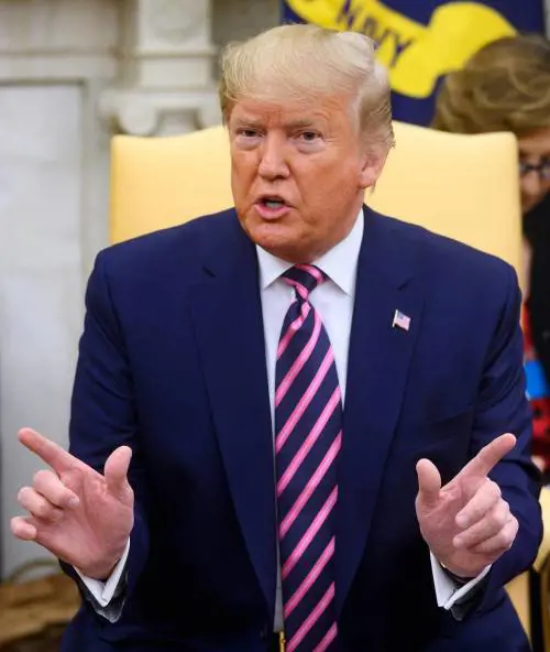 Nuova stretta di Trump: "Niente asilo neanche agli stranieri condannati per reati minori"