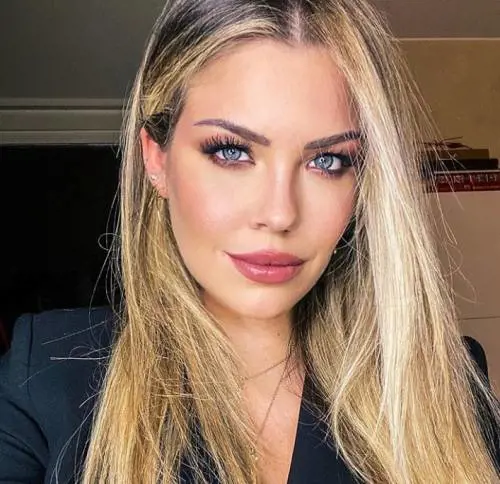 Costanza Caracciolo: "Farò il cesareo, mi è rimasta una ferita importante"