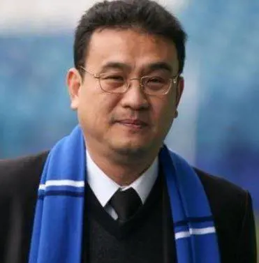 Il thailandese e le "scatole cinesi" che fanno ricco lo Sheffield Wednesday