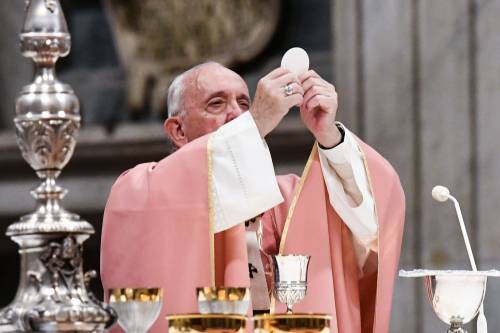 Il Papa fa tremare la Curia: "Non siamo più nella cristianità"