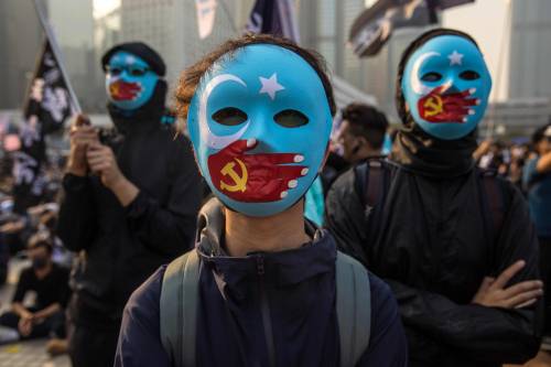 Una tenaglia contro Pechino: Hong Kong si allea con l'islam
