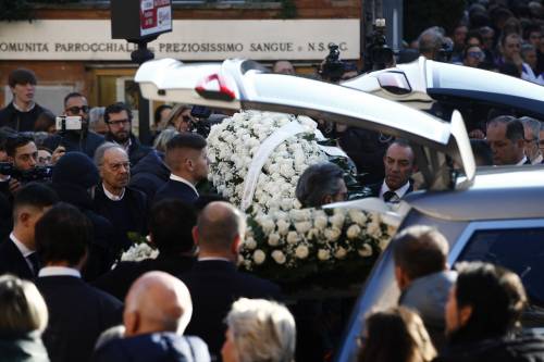 I funerali di Camilla e Gaia