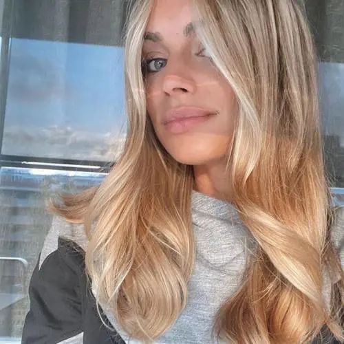 Romarey Ventura si prende la scena su Instagram