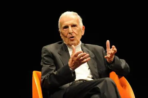 "Pessimo segnale ai giovani Non è basilico da coltivare, fa danni seri al loro cervello"