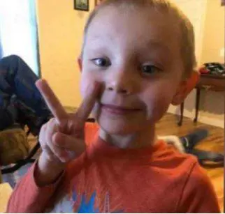 Bimbo scomparso a Natale: trovato morto in uno stagno ghiacciato