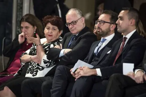 "Il reddito 5S le fa schifo? Lasci il governo" Bellanova nel mirino dei 5S