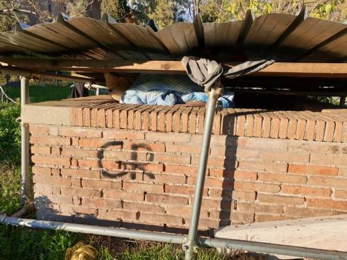 Colle Oppio, degrado e favelas nel parco archeologico