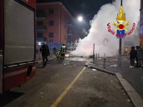 Via Gola, identificati gli assalitori dei pompieri