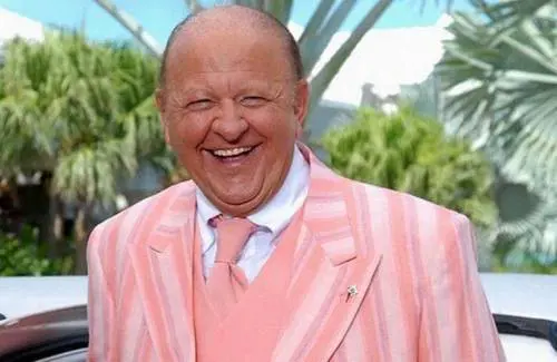 "Per far ridere bisogna metterci la faccia Ma senza mascherarsi"