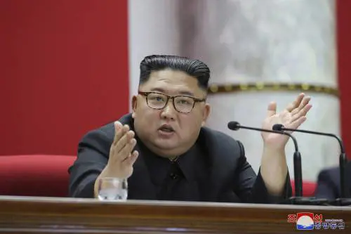 Sempre più solo al potere. Kim purga anche la sorella