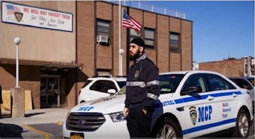 New York, le ronde islamiche (con tanto di auto con sirene)
