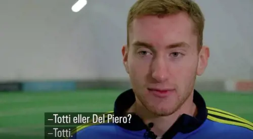 Juventus, Kulusevski prima gaffe: "Meglio Totti di Del Piero"