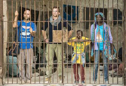 Vince il luogo comune buonista e perde la comicità