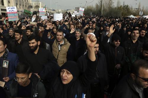 Soleimani, Rouhani minaccia: "L'America pagherà per anni"