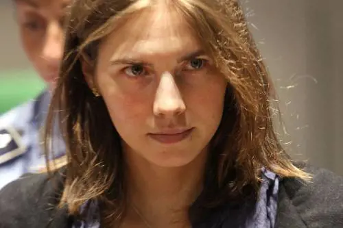Amanda Knox contro Rudy Guede: "Lui libero. E io come dovrei sentirmi?"