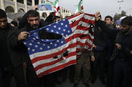 L'Iran ora minaccia gli Usa: “Via all'arricchimento dell'uranio senza limiti”