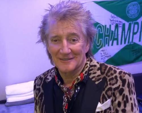 Rod Stewart aggredisce ​un buttafuori a Capodanno e finisce in tribunale