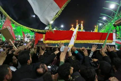La bara del generale Soleimani arriva a Karbala