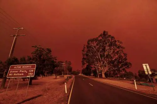 L'Australia è in ginocchio: almeno 23 morti in roghi