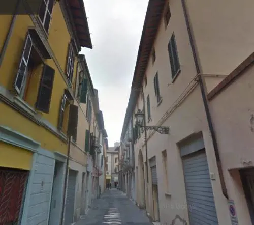 Investe e uccide il marocchino che aveva rubato il cellulare al figlio