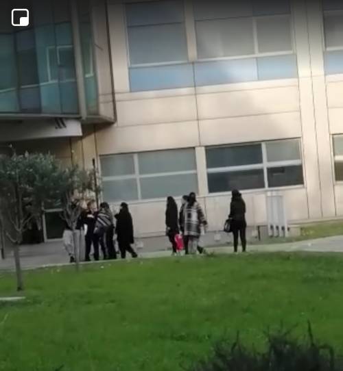 Rissa tra donne si scatena all'Ospedale del Mare