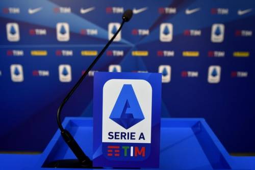 Serie A, accordo tra i club per il taglio degli stipendi ai calciatori
