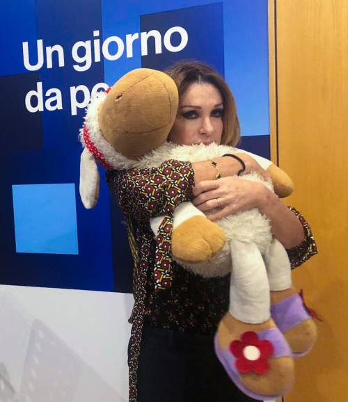 Paola Ferrari (ancora) contro la Leotta: "Avrei voluto sfidarla a Sanremo"