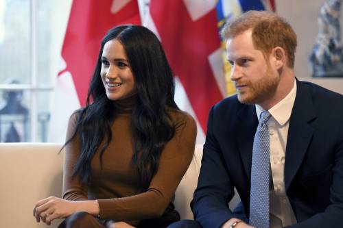 Meghan manipola Harry? La dura accusa di una fonte di Buckingham Palace