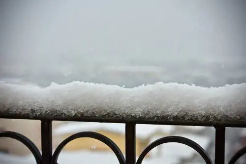 Russia, madre lascia figlio in balcone a -20°: muore bimbo di 7 mesi
