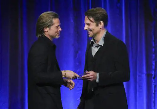 Brad Pitt ringrazia l’amico Bradley Cooper: "Mi hai salvato dall’alcolismo"