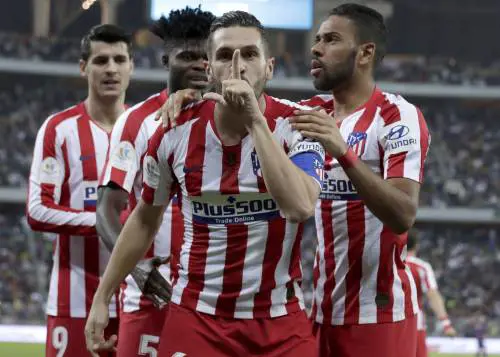 Supercoppa di Spagna, l'Atletico ribalta il Barcellona e si regala il Real in finale