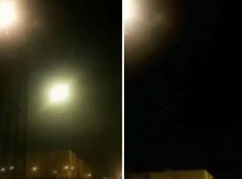 Un lampo nel cielo di Teheran: "Ecco il missile che colpisce l'aereo"