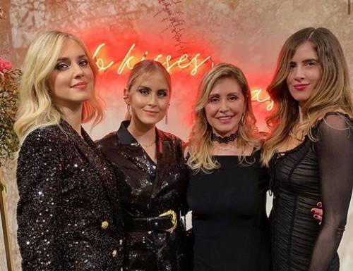 La mamma di Chiara Ferragni ha litigato con Fedez? Lei smentisce: "Ci sei o ci fai?"