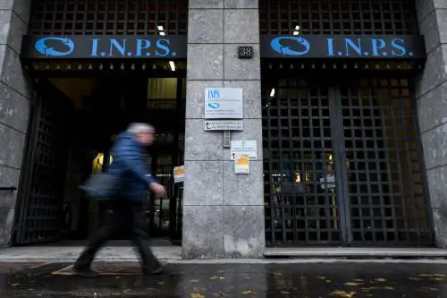 Pensioni, impennata di richieste per riscatto laurea e pace contributiva