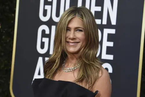 Jennifer Aniston, Brad Pitt e gli incontri segreti: “Lei non ha mai smesso di amarlo”