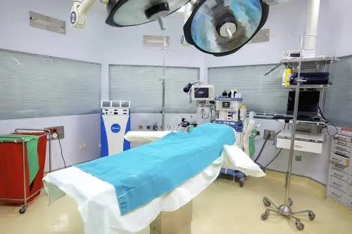 Operazione al cuore con l'ipnosi a scopo analgesico